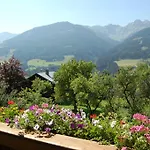 Farm stay Grossberghof Taxenbach